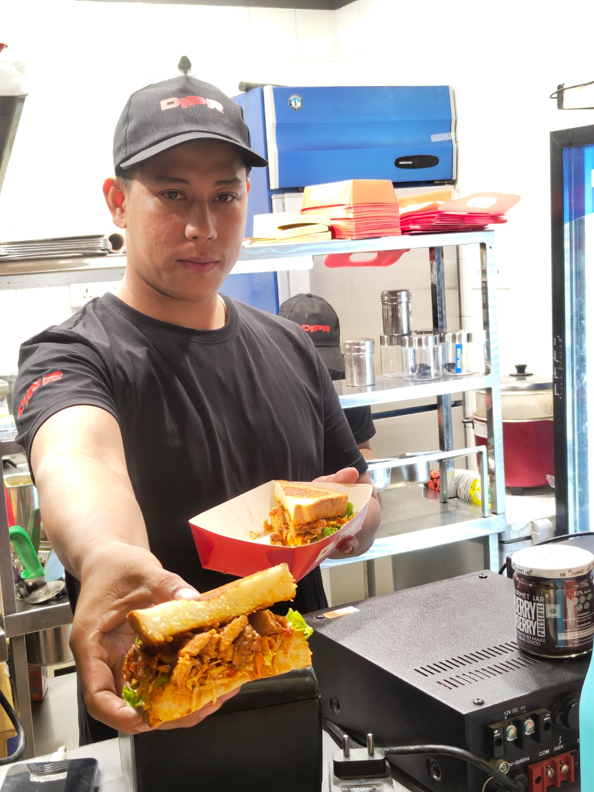 Read more about the article Burger Restaurant Equipment List: The Complete Guide for Opening a QSR in India (2026)